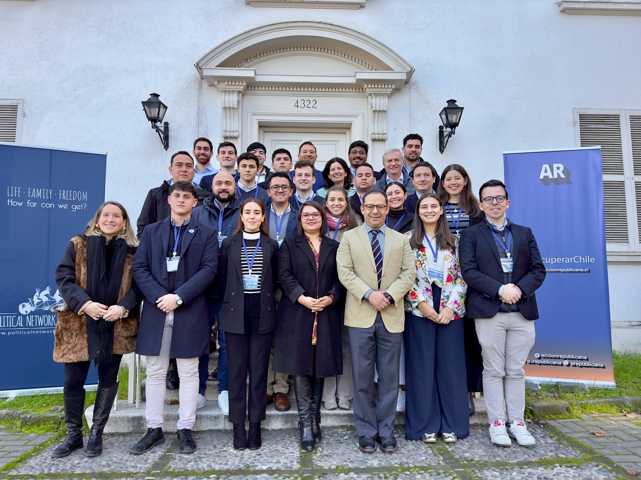 Foto de familia bootcamp republicano 24